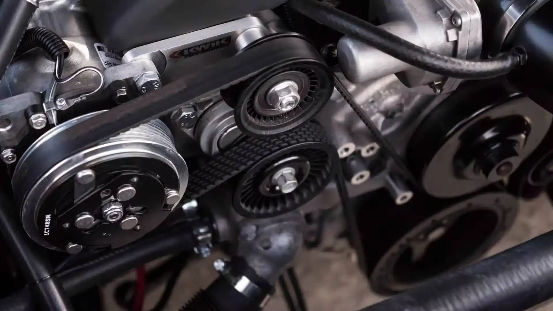 Clean engine after a hydrogen carbon clean in Sydney
